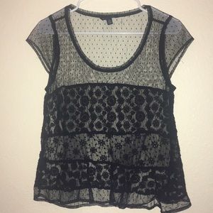 American Eagle lace top
